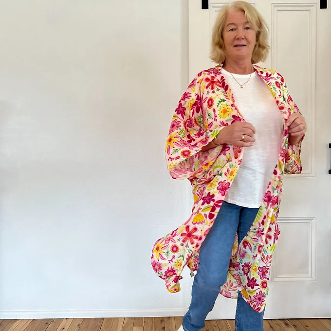 Zhuri Kimono - Lordy Dordie - Spring Flowers